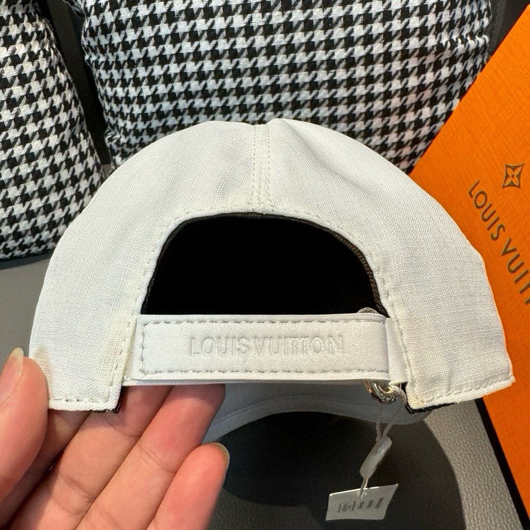 Louis Vuitton Caps